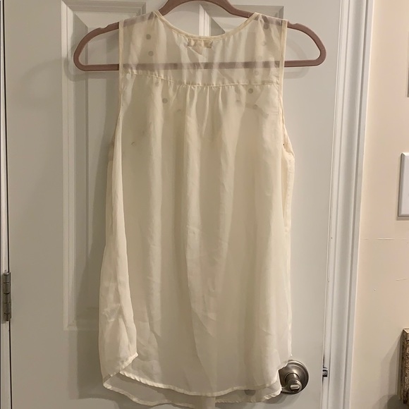 Super cute sleeveless top!💗 - Picture 4 of 4